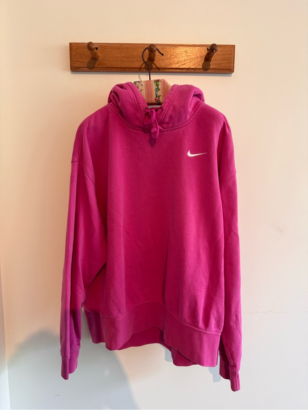 Nike Fuchsia Pink Fleece Pullover Hoodie White Swoosh M